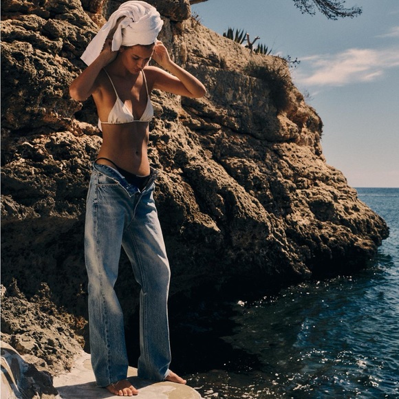 ZARA STRAIGHT LEG JEANS WITH A HIGH WAIST - Picture 1 of 8